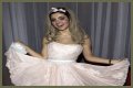 
How Much Money Does Marina and the Diamonds  Make? Latest Income Salary
